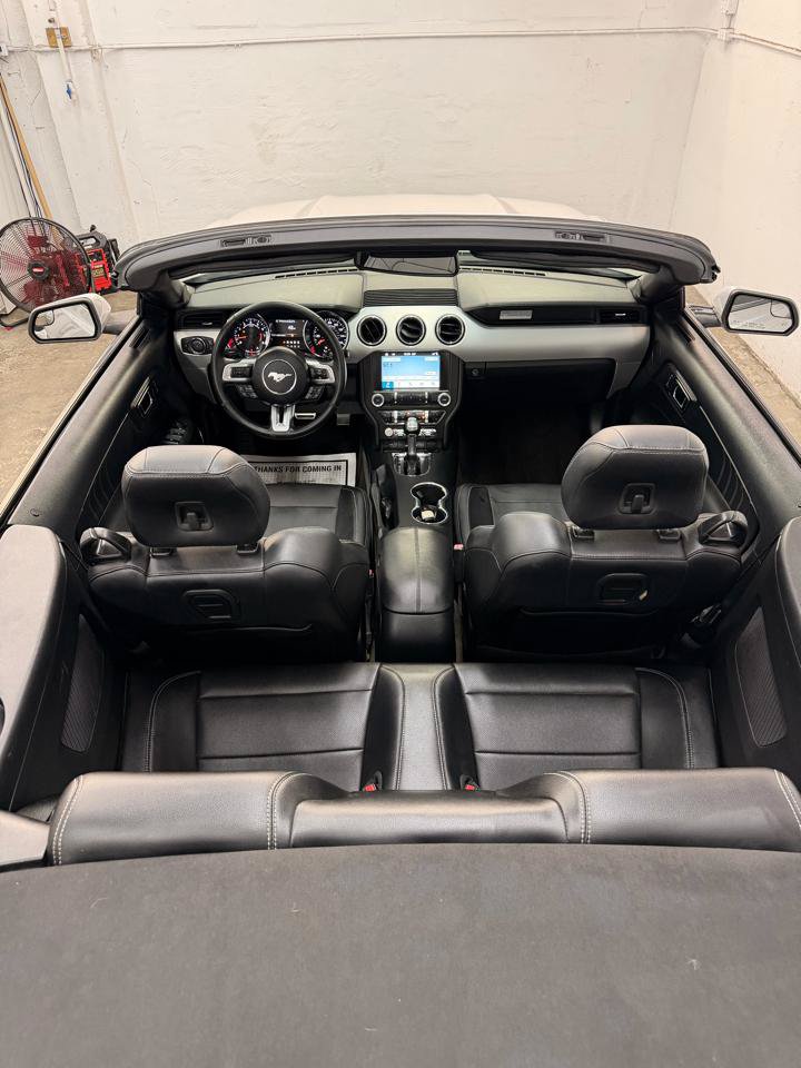 Used 2016 Ford Mustang Premium RWD image 33