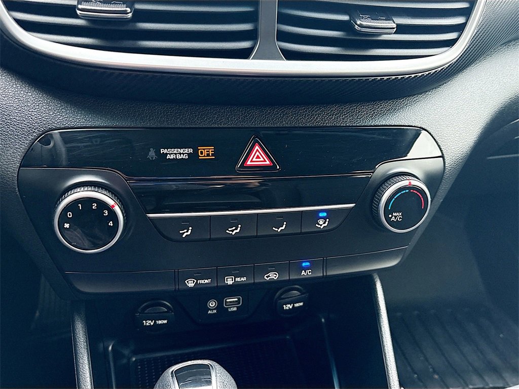 Used 2020 Hyundai Tucson SE w/ Winter Weather Package image 15