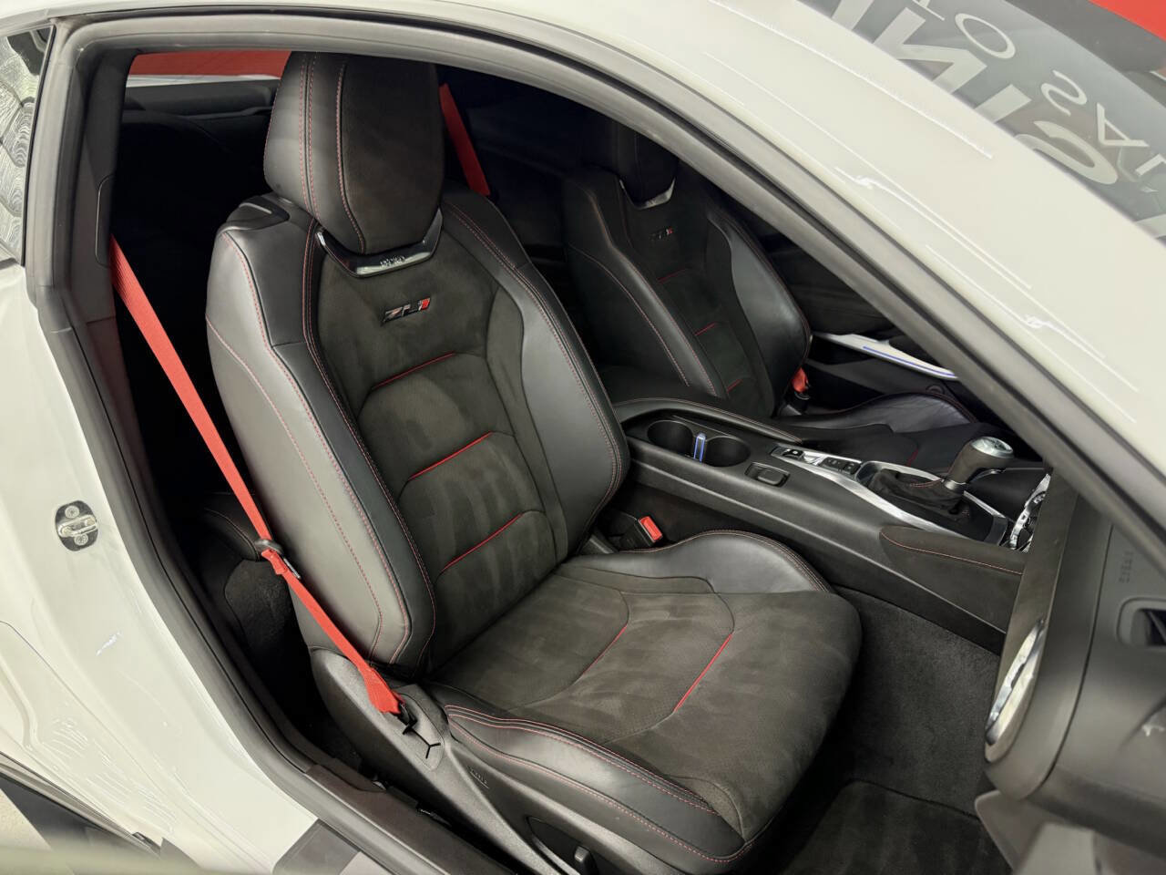 Used 2017 Chevrolet Camaro ZL1 image 41