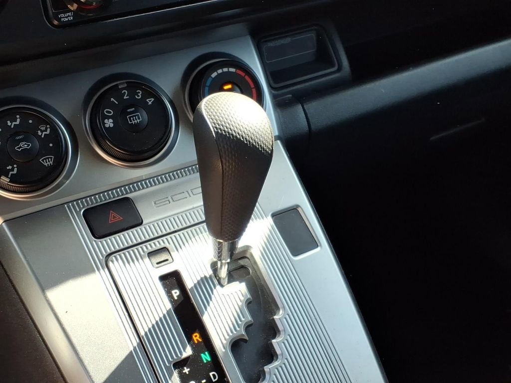 Used 2012 Scion xB FWD image 18