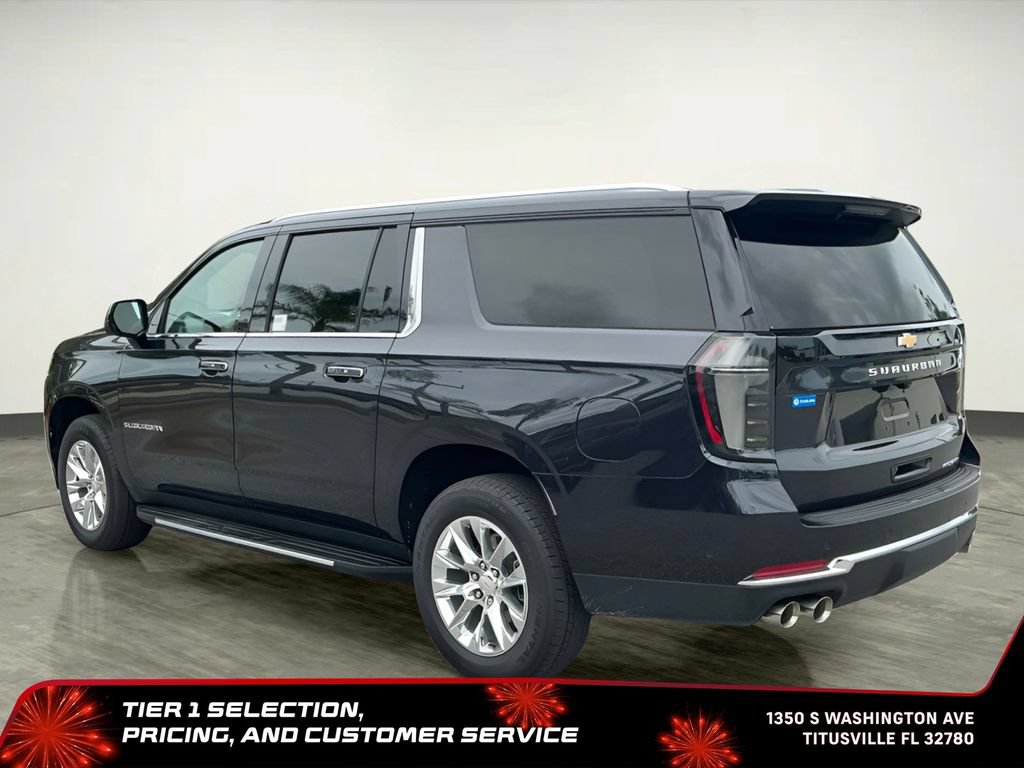 Used 2025 Chevrolet Suburban Premier RWD image 5