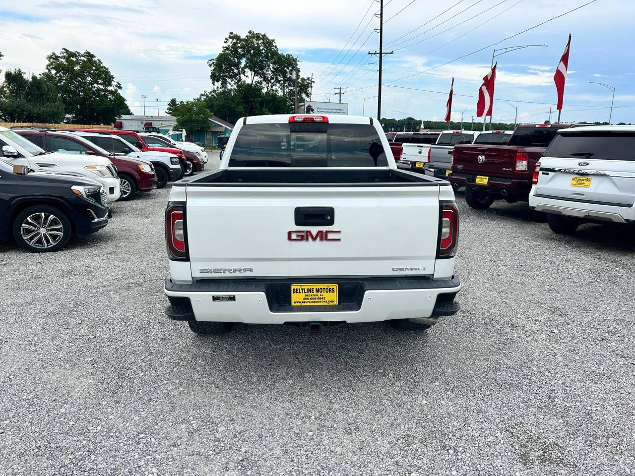 Used 2017 GMC Sierra 1500 Denali w/ Denali Ultimate Package AWD/4WD image 16