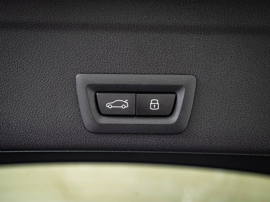 New 2026 BMW X6 xDrive40i image 18