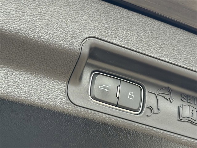 Certified 2022 Ford Explorer Limited w/ Equipment Group 301A image 29