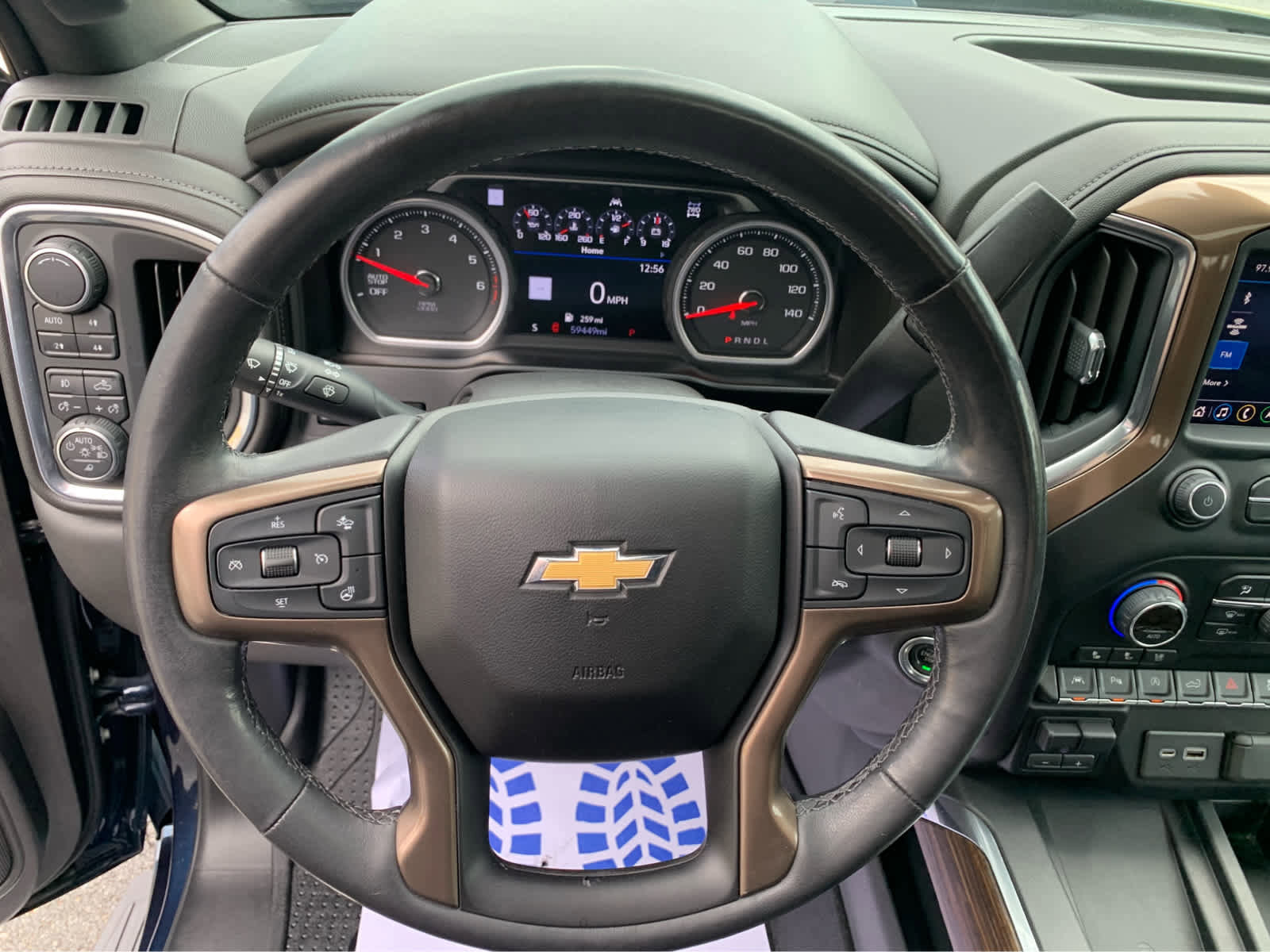 Used 2019 Chevrolet Silverado 1500 High Country w/ Technology Package AWD/4WD image 15