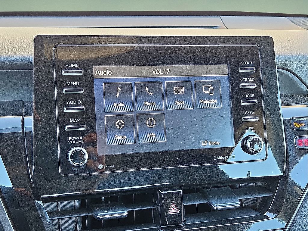 Used 2021 Toyota Camry LE image 24