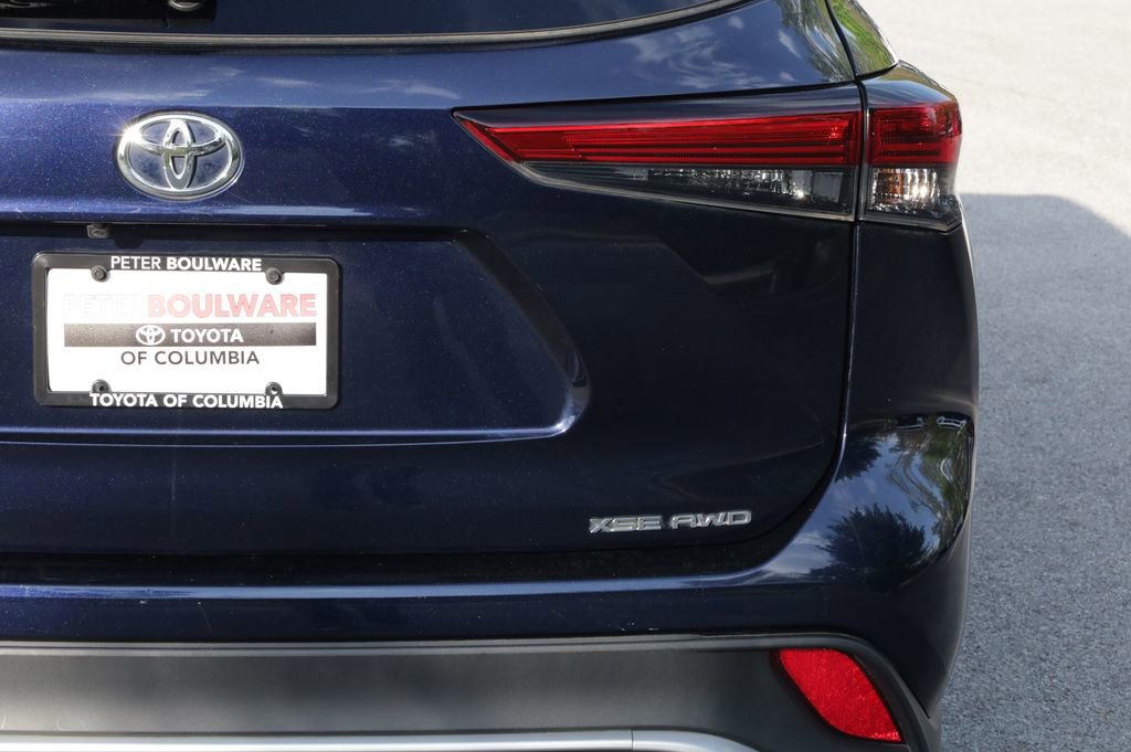 Used 2023 Toyota Highlander XSE image 17