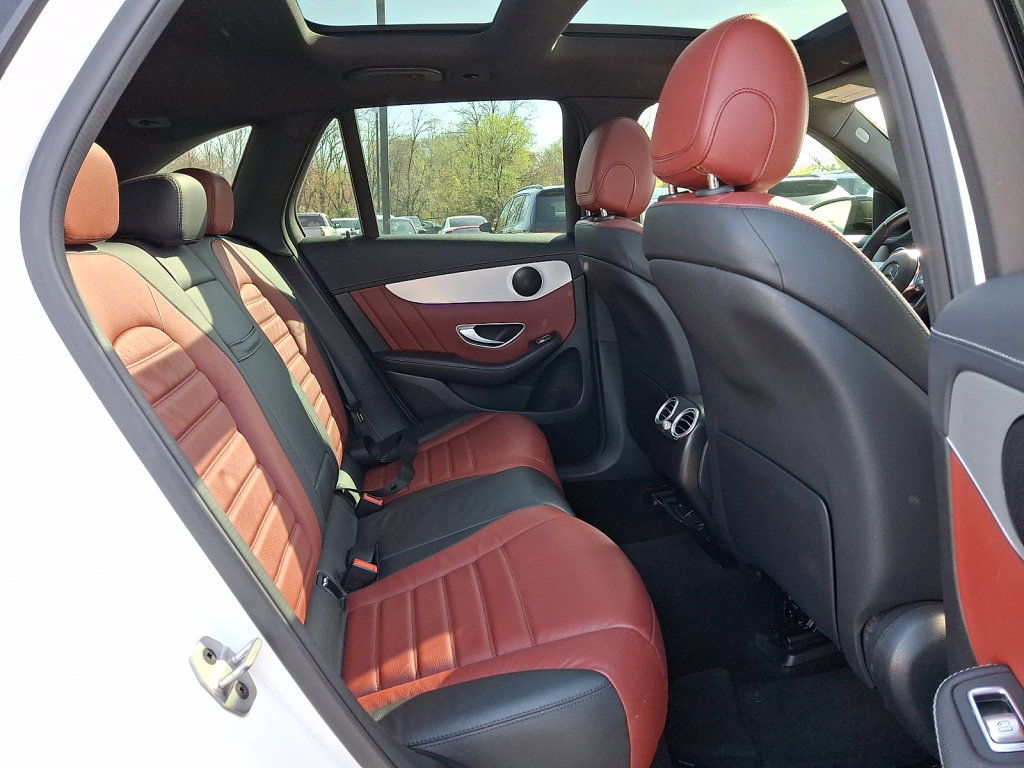 Used 2022 Mercedes-Benz GLC 43 AMG 4MATIC image 12