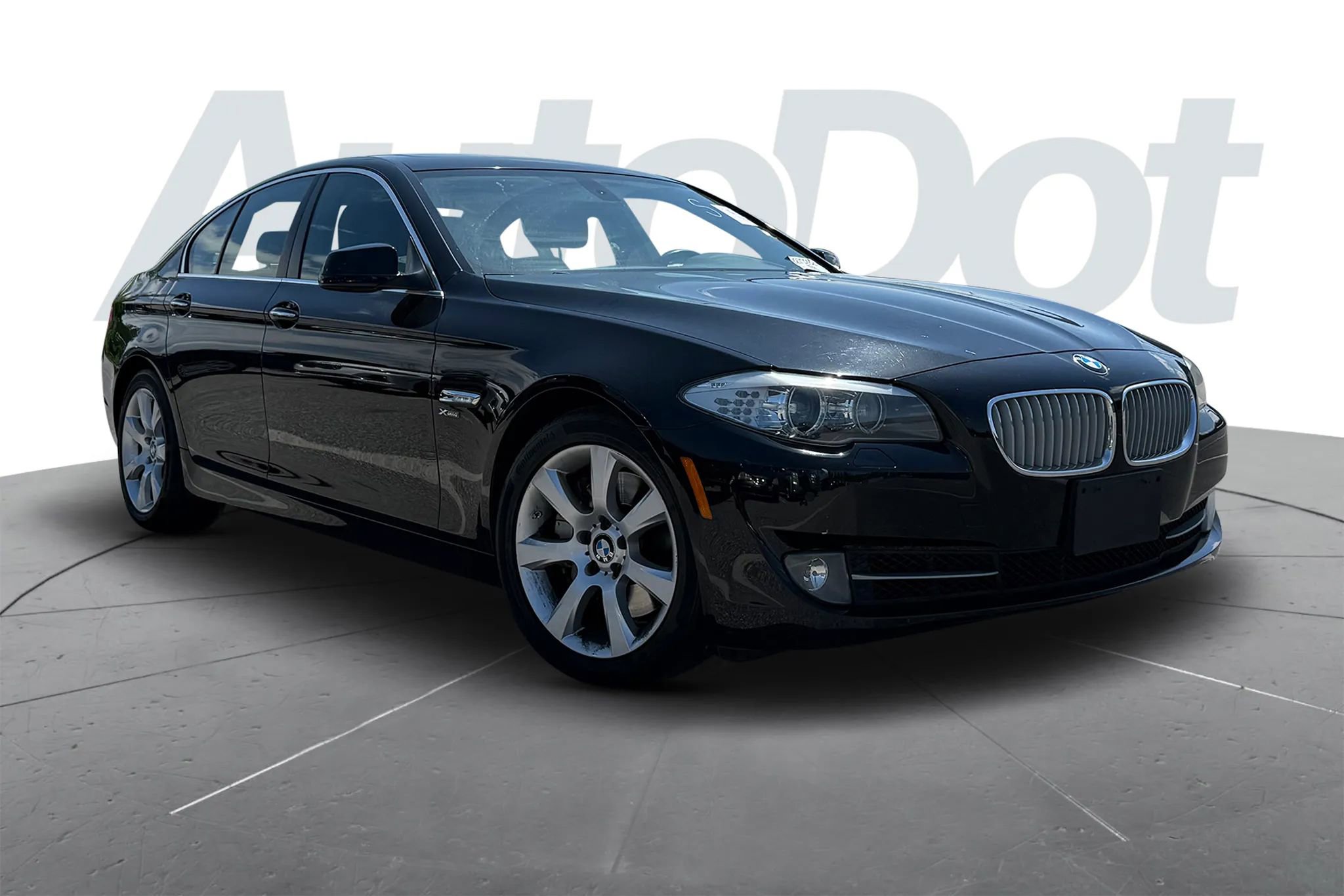Used 2011 BMW 550i xDrive Sedan