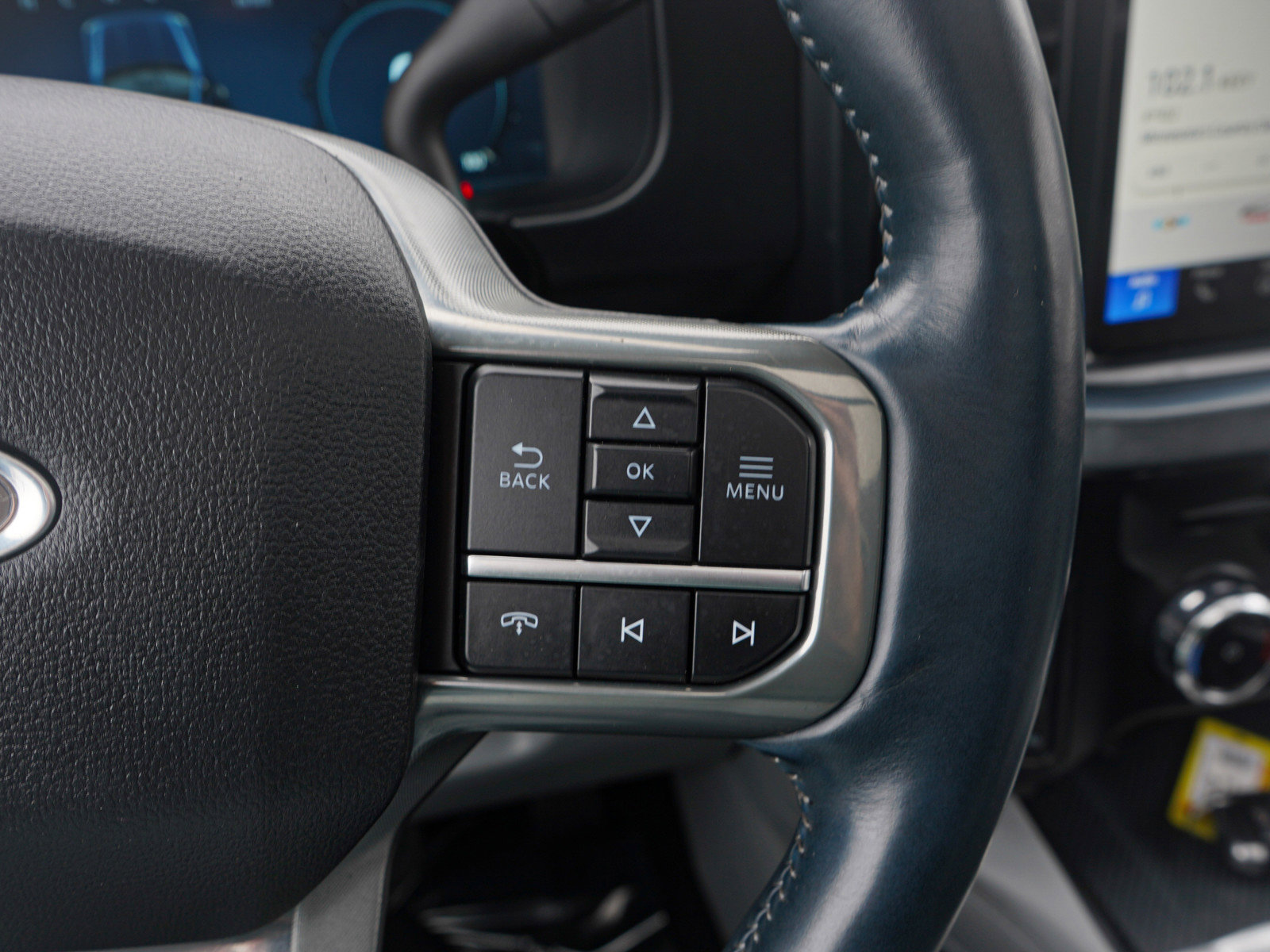 Used 2024 Ford F350 Limited w/ FX4 Off-Road Package image 28