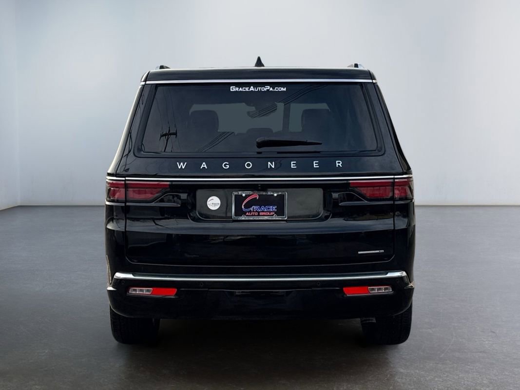 Used 2024 Jeep Wagoneer L Series II w/ Flexible Seating Group image 6