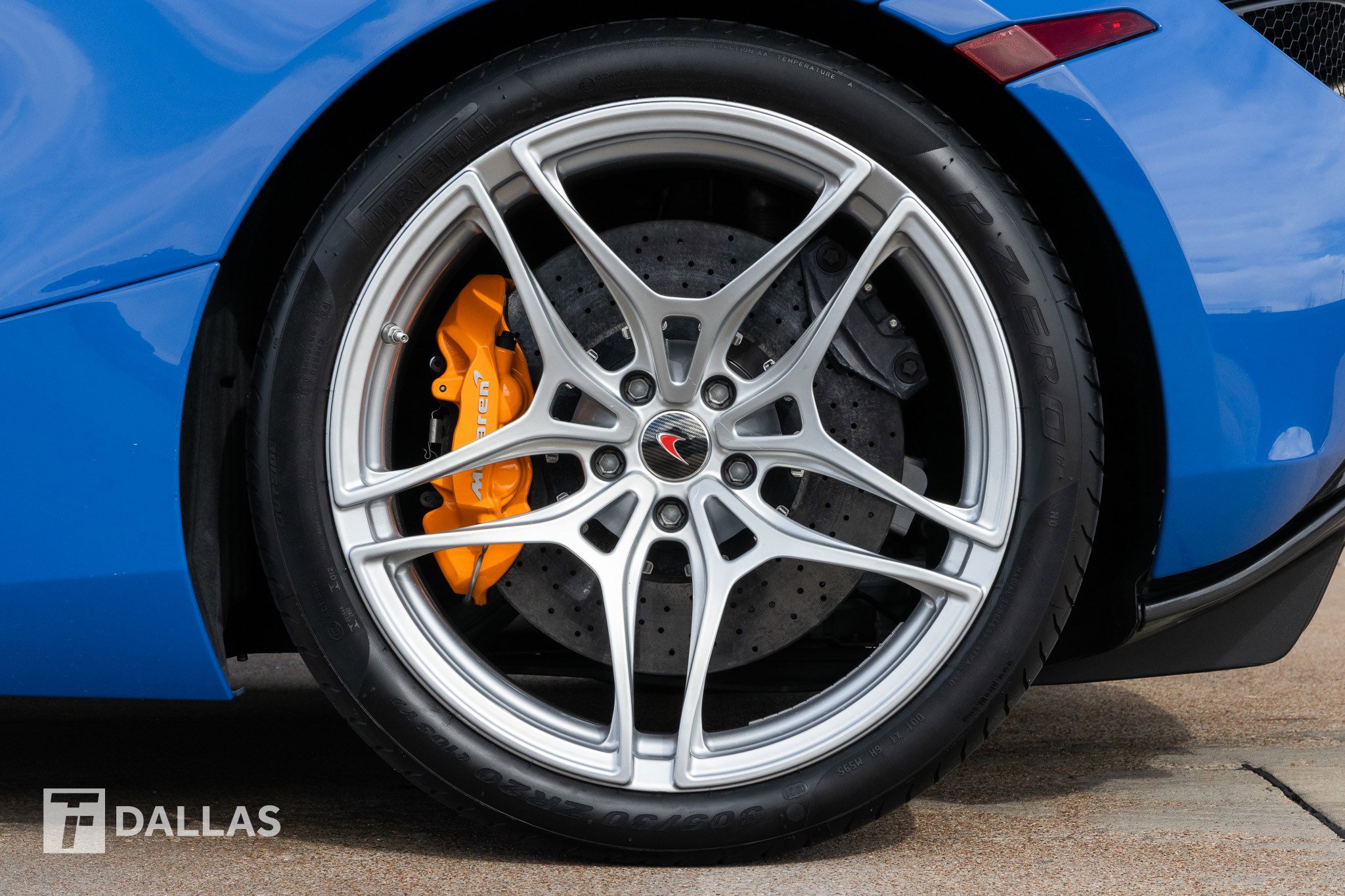 Used 2018 McLaren 720S image 14