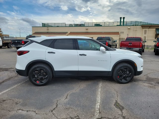 Certified 2025 Chevrolet Blazer LT FWD image 9