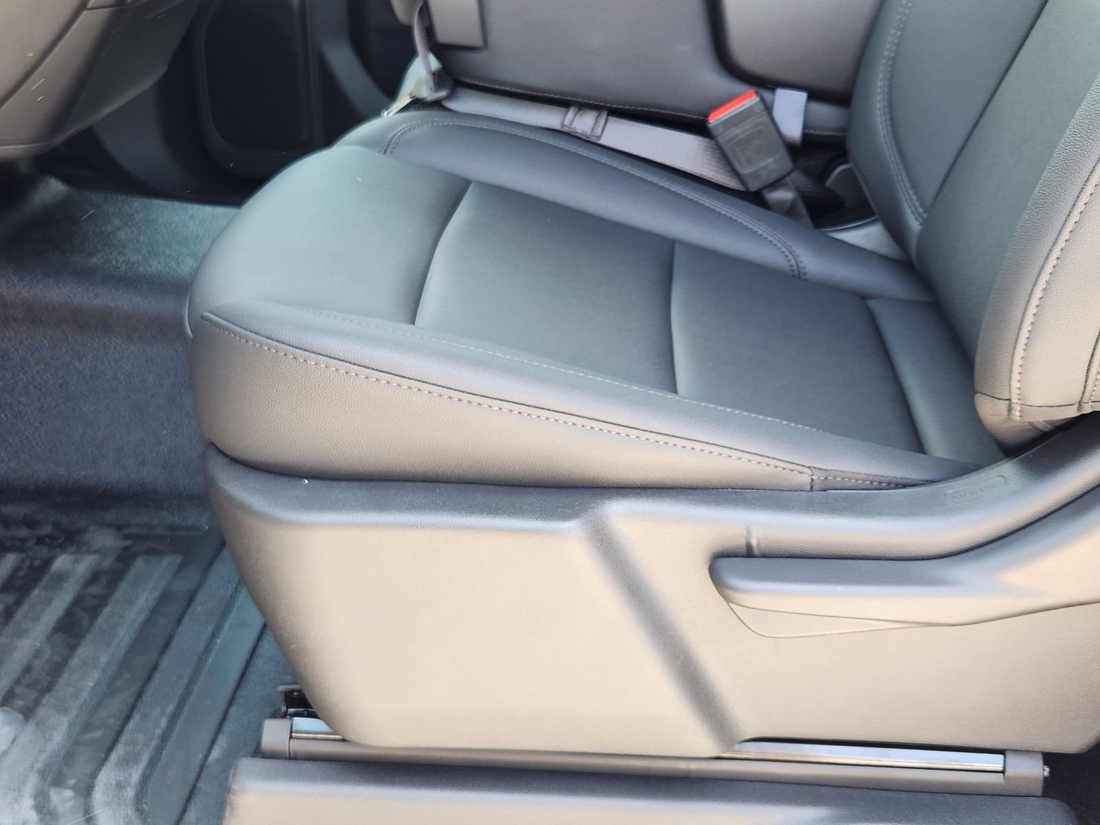 New 2025 Chevrolet Silverado 1500 W/T w/ WT Value Package AWD/4WD image 25