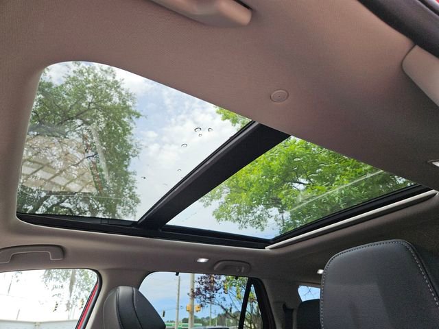 Certified 2025 Honda Pilot Touring image 17