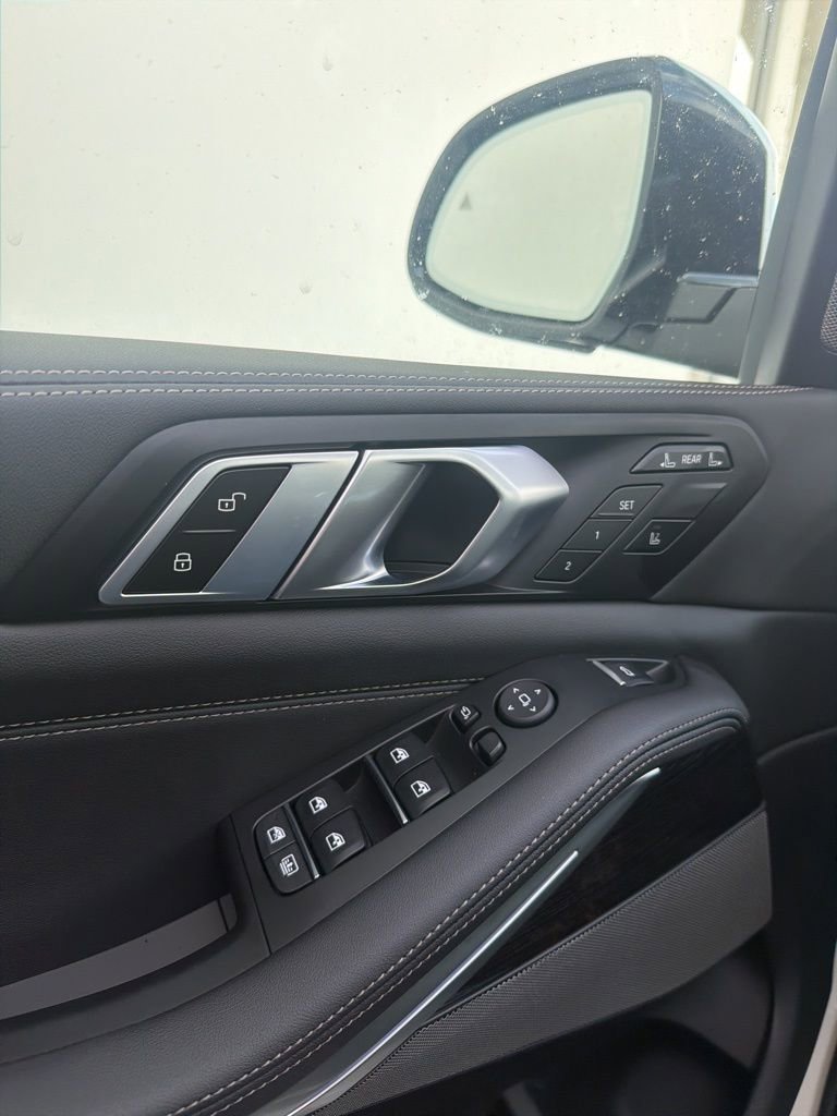 New 2026 BMW X7 xDrive40i w/ M Sport Package image 42