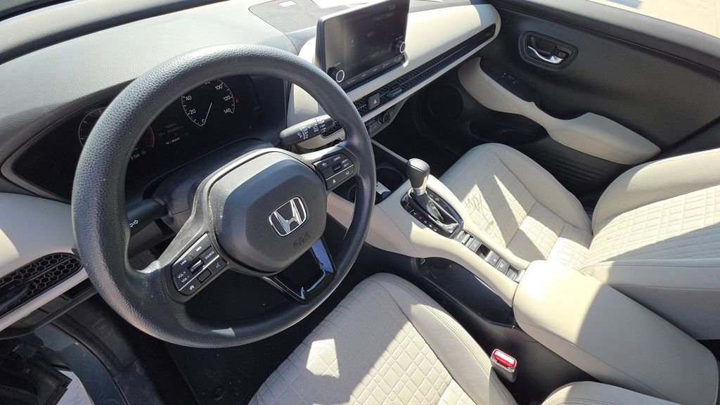 Used 2023 Honda HR-V LX image 13