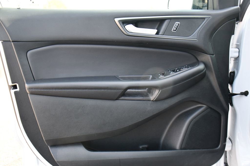 Used 2024 Ford Edge SE w/ Black Appearance Package AWD/4WD image 23