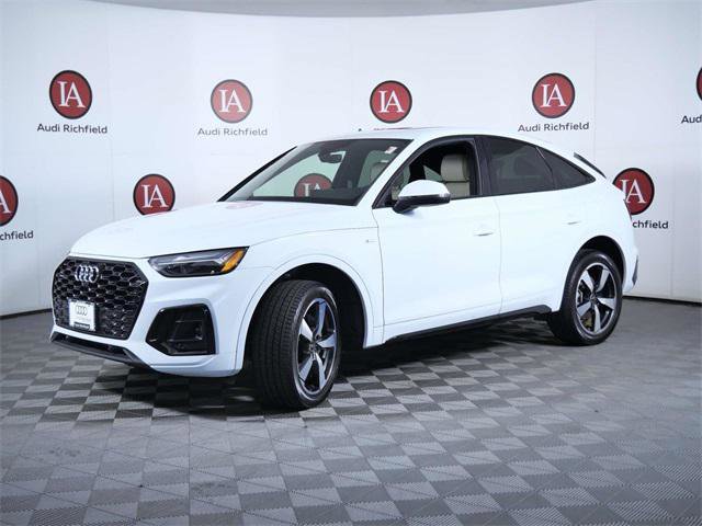 Used 2022 Audi Q5 2.0T Premium Plus w/ Premium Plus Package image 4