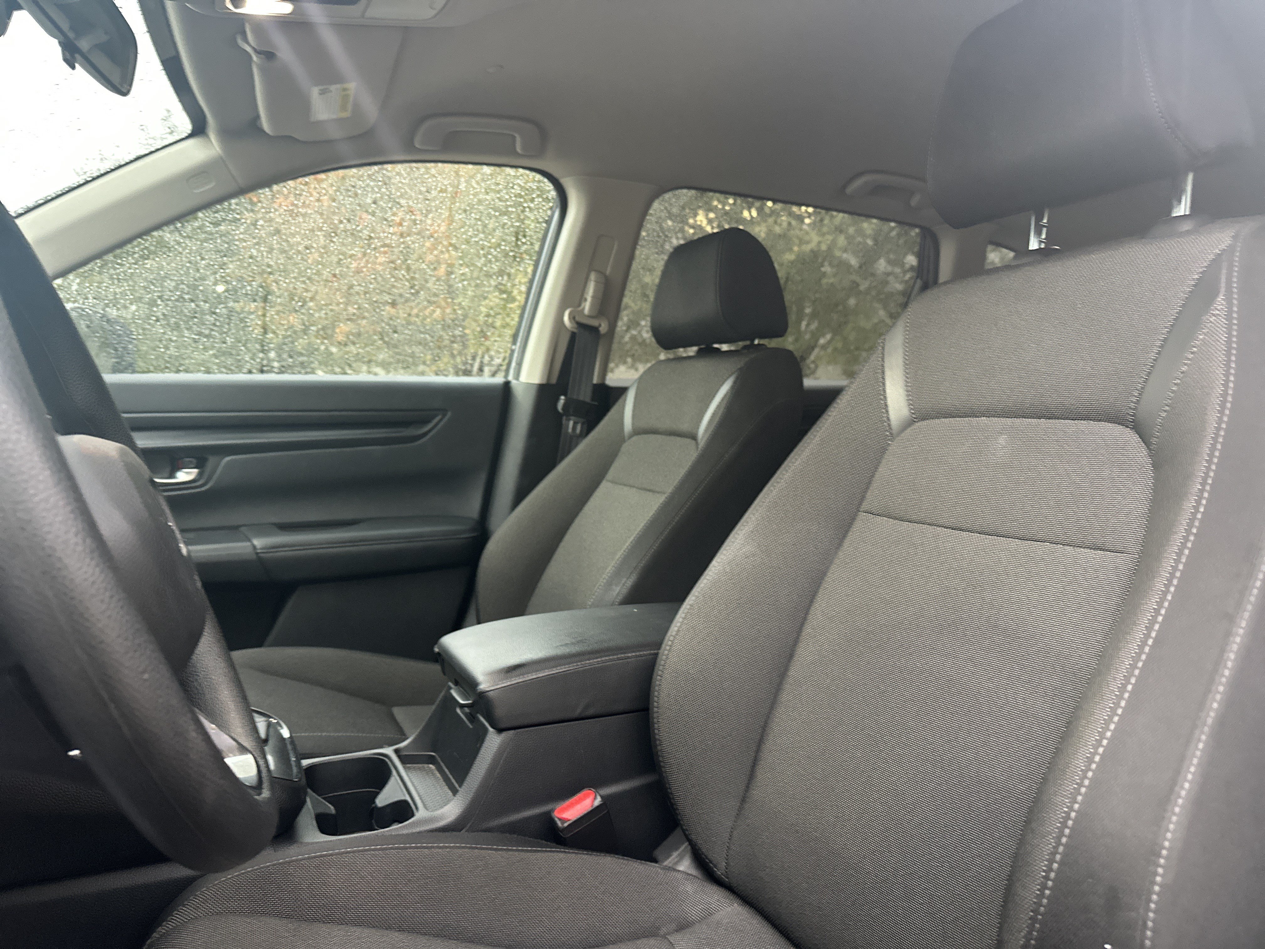 Used 2025 Honda CR-V LX image 12