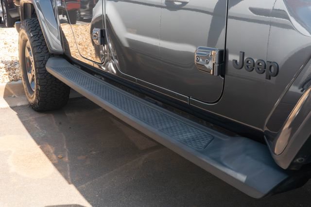 Used 2020 Jeep Gladiator Overland AWD/4WD image 4