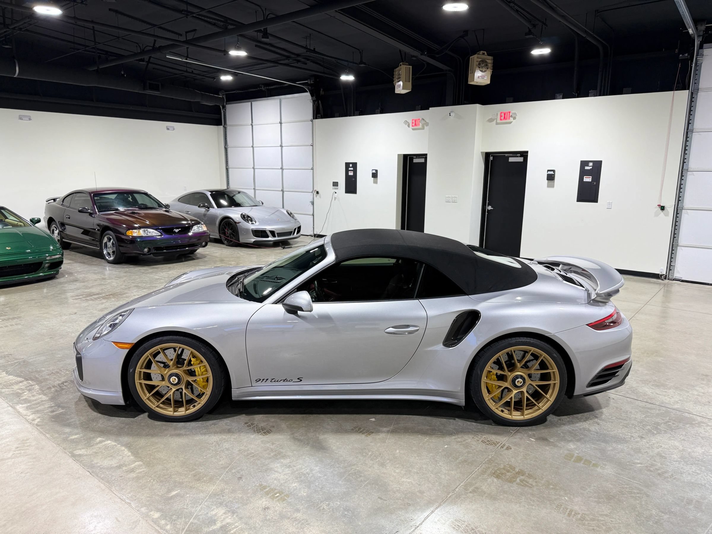 Used 2017 Porsche 911 Turbo S AWD/4WD image 28