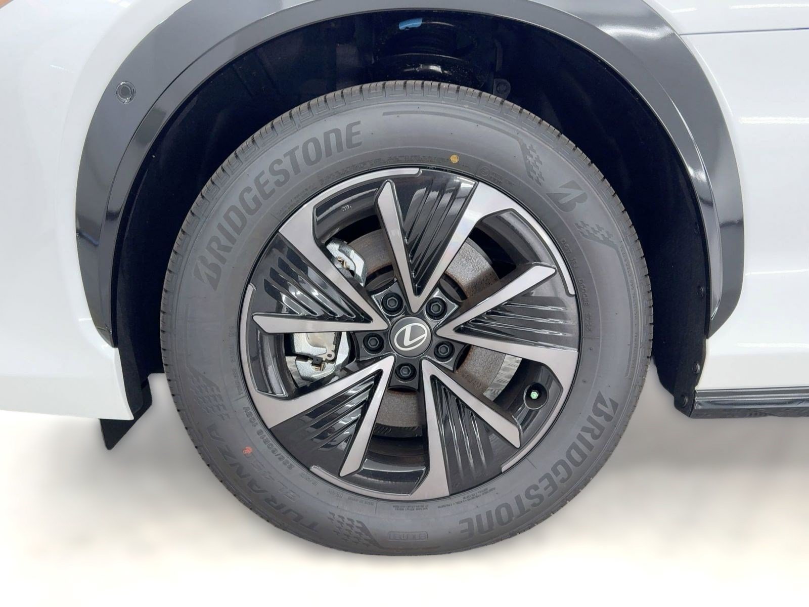 Certified 2026 Lexus RZ 350e 2WD w/ Convenience Package image 11