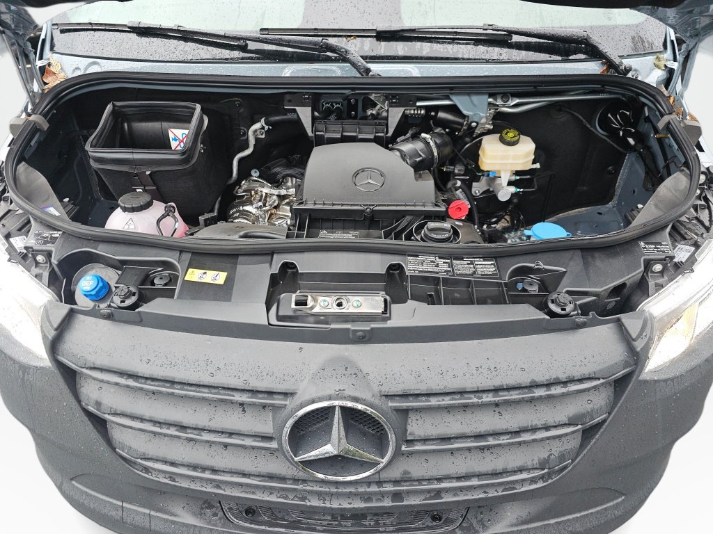 New 2025 Mercedes-Benz Sprinter 2500 image 9