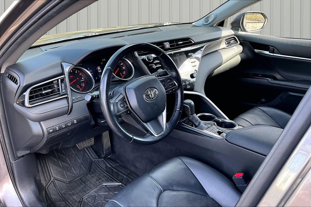 Used 2019 Toyota Camry XSE w/ Driver Assist Package FWD image 4