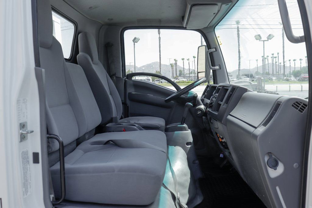 Used 2019 Isuzu NPR RWD image 26