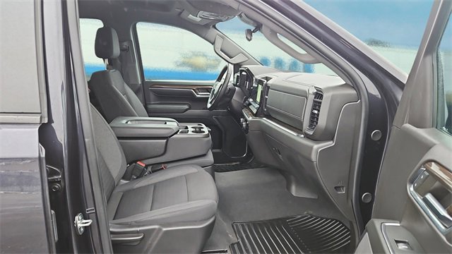 Used 2024 Chevrolet Silverado 1500 LT image 13