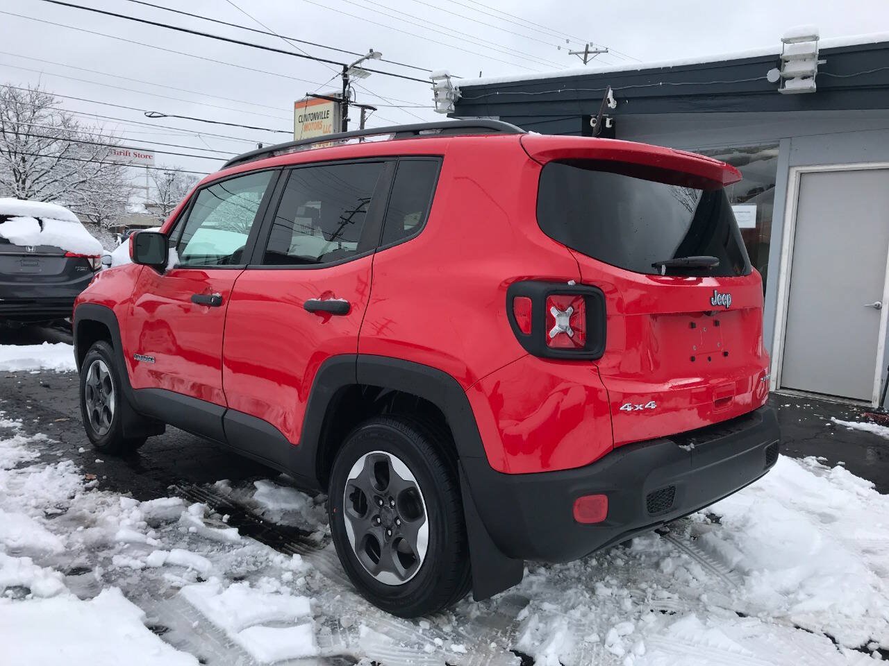Used 2018 Jeep Renegade Sport w/ Power & Air Group AWD/4WD image 5