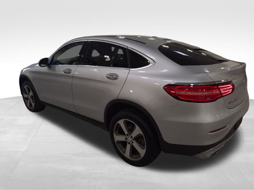 Used 2017 Mercedes-Benz GLC 300 4MATIC Coupe image 3