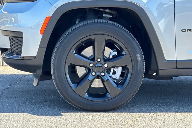 Certified 2023 Jeep Grand Cherokee L Laredo RWD image 26