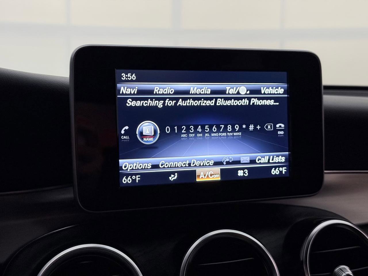 Used 2019 Mercedes-Benz GLC 300 4MATIC w/ Premium Package image 31