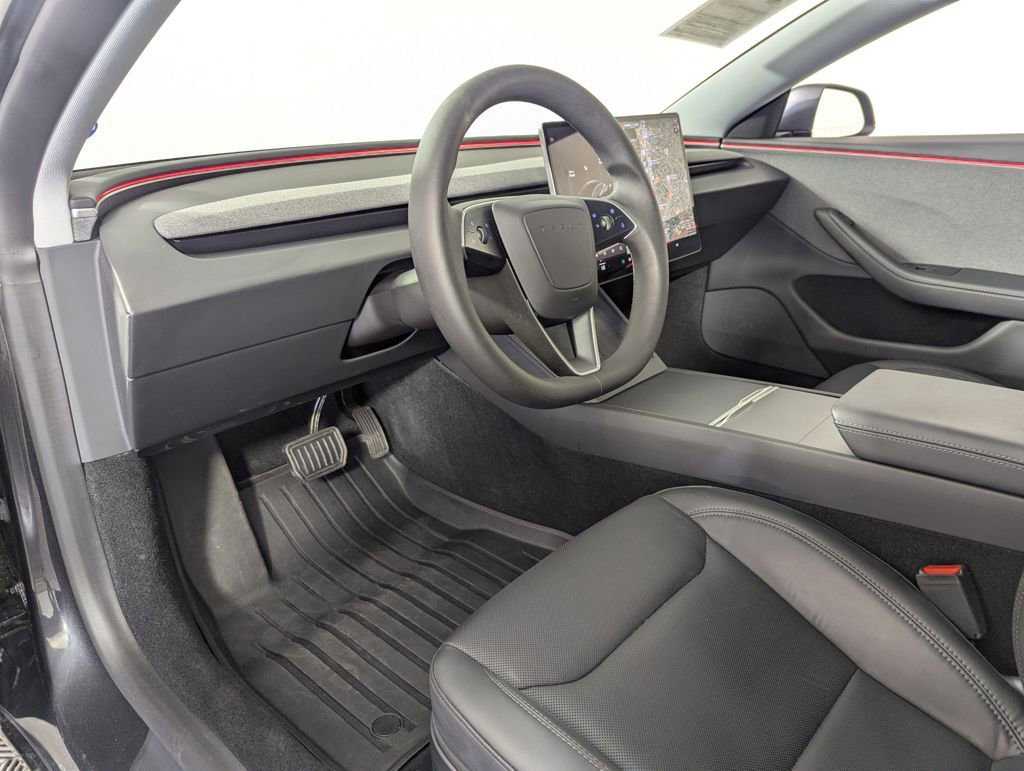 Used 2024 Tesla Model 3 Standard Range image 28