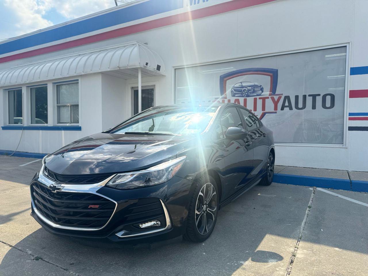 Used 2019 Chevrolet Cruze LT w/ Convenience Package image 14
