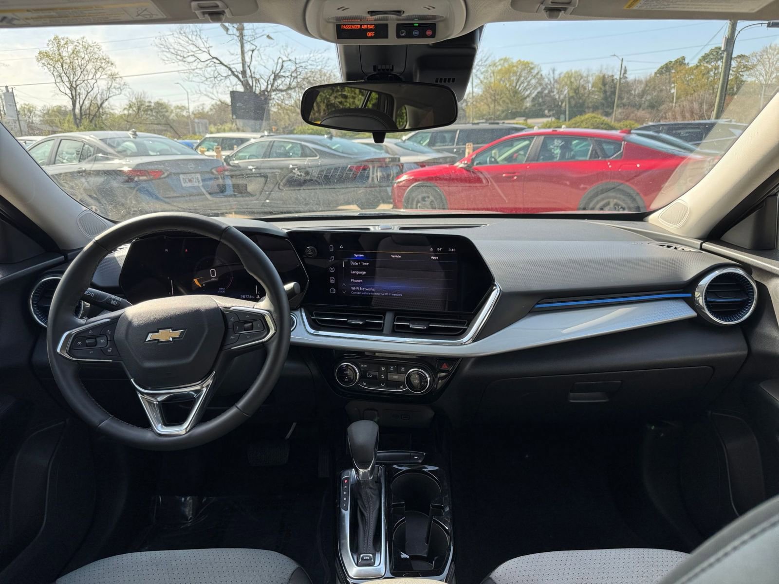 Used 2025 Chevrolet Trax LT w/ LT Convenience Package image 29