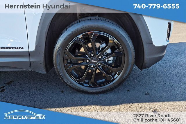 Used 2020 GMC Terrain SLE w/ Driver Convenience Package image 30