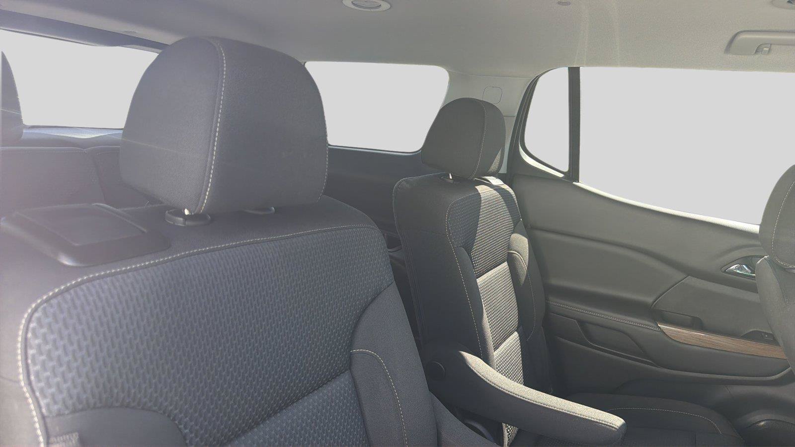 Used 2023 GMC Acadia SLE w/ Driver Convenience Package FWD image 21