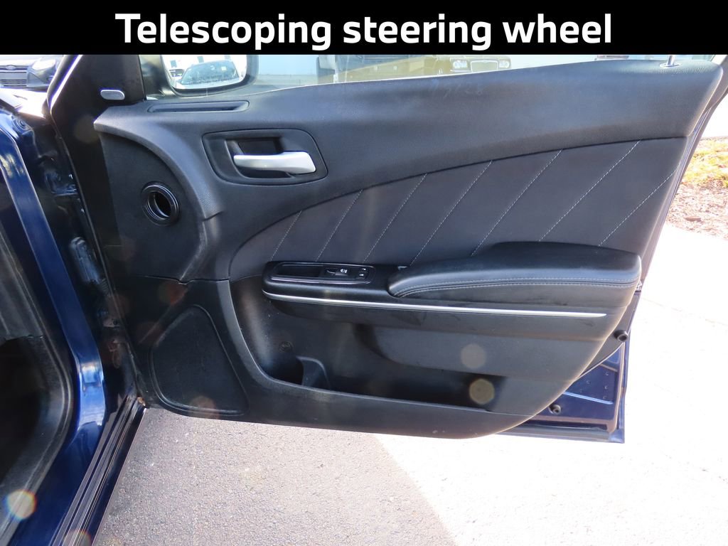 Used 2016 Dodge Charger SXT image 10