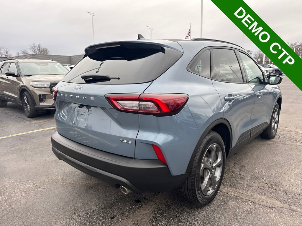 Used 2025 Ford Escape ST-Line Select image 6