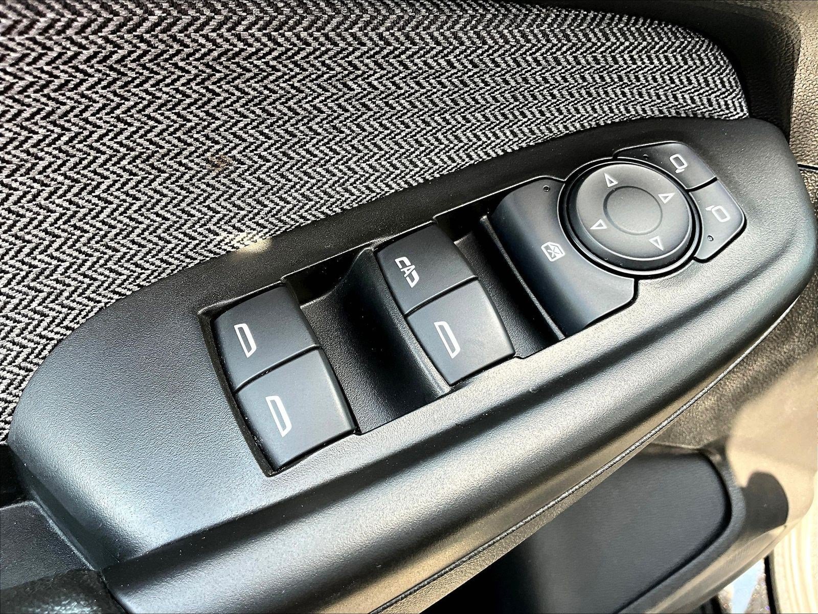 Used 2023 Chevrolet TrailBlazer LT FWD image 34