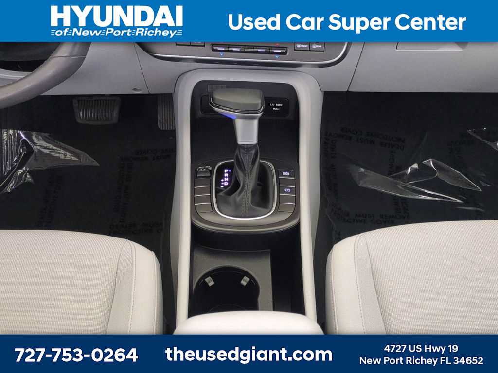 Certified 2024 Hyundai Kona SEL FWD image 20