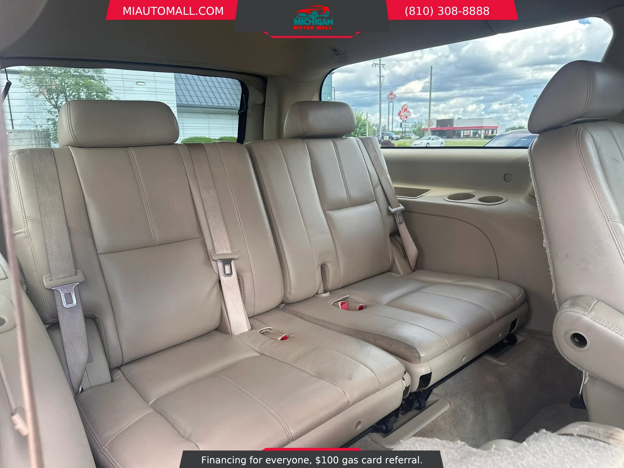 Used 2008 Chevrolet Suburban LTZ w/ LTZ Preferred Equipment Group AWD/4WD image 20