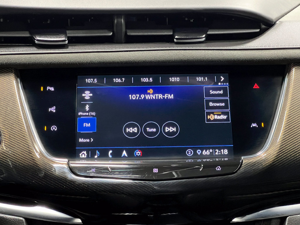 Used 2020 Cadillac XT6 Sport w/ Platinum Package AWD/4WD image 27