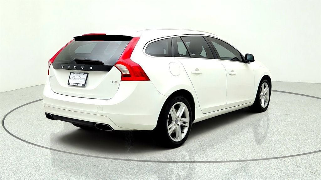 Used 2015 Volvo V60 T5 Premier FWD image 5