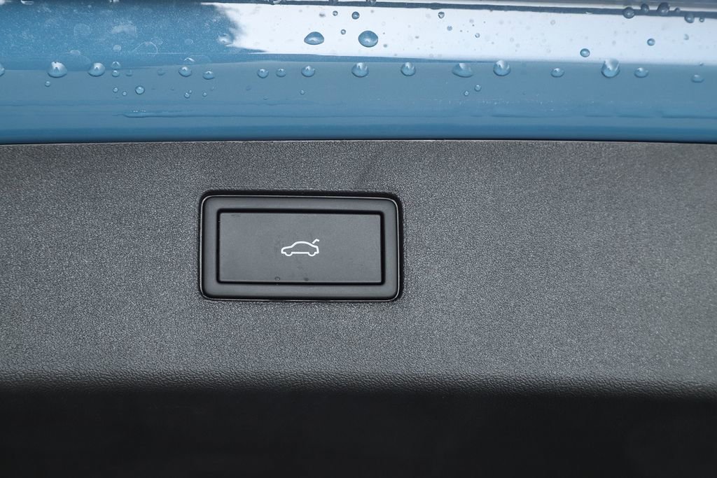 New 2026 Volkswagen Tiguan SE image 30