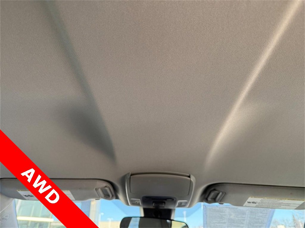 Used 2023 Toyota Camry SE w/ Blackout Package (TMS) image 15