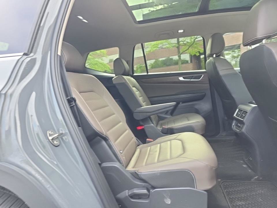 Used 2026 Volkswagen Atlas SEL AWD/4WD image 16